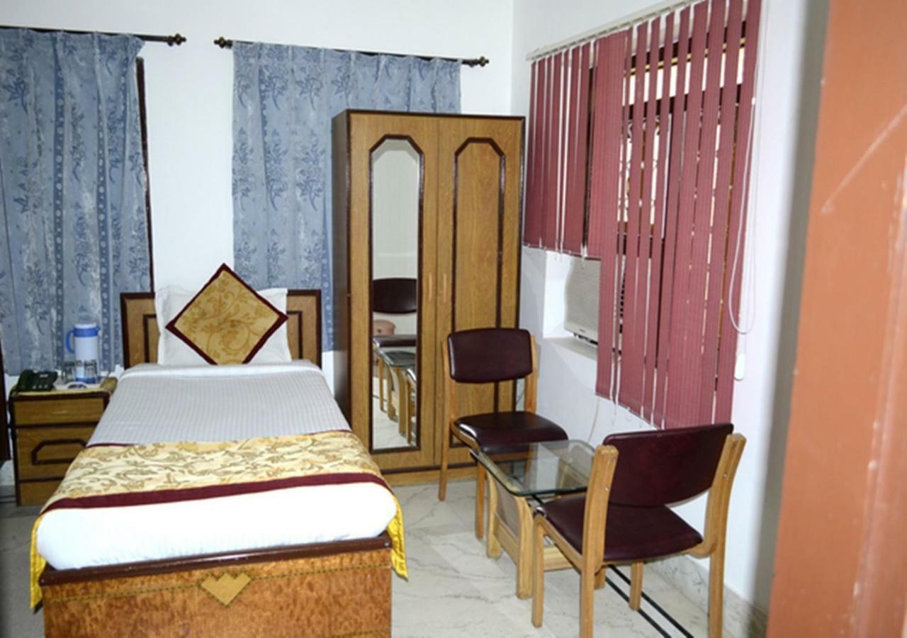 Hotel Tokyo Vihar Bodh Gaya Exterior foto